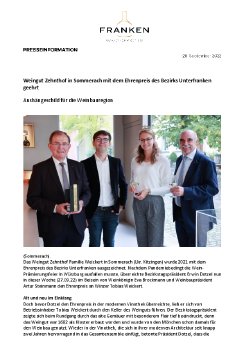 PM Weingut Zehnthof in Sommerach mit dem Ehrenpreis des Bezirks Unterfranken geehrt.pdf