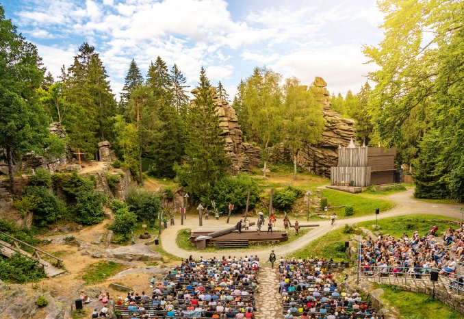 Greifenstein-Festspiele_Foto-Dirk-Rückschloss.jpg