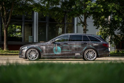 Mercedes CKlasse barracuda Dragoon Silber Bild 2.jpg