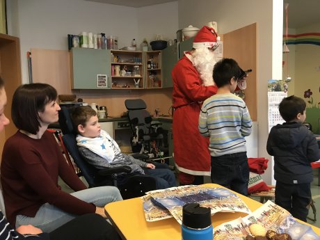 Landenberger_Der Weihnachtsmann zu Besuch_Foto_M.v.Holwede.jpg