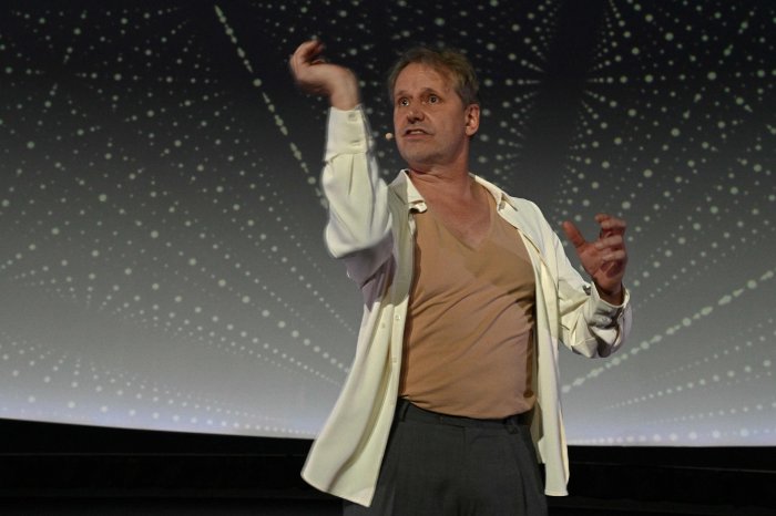 Letzte Nacht der Welt 120 Nils Brück©Jochen Klenk.jpg