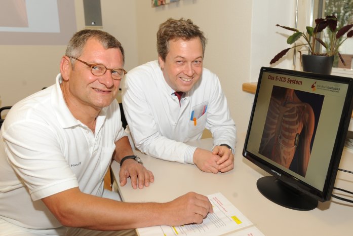 2012-08-02_Klinikum Bielefeld PD Dr Bert Hansky und Prof Dr Christoph Stellbrink_2.JPG