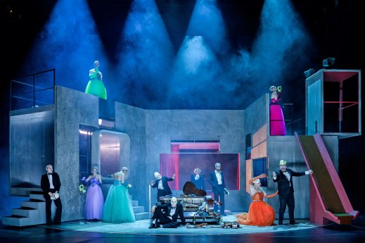 Die letzten Tage der Menschheit 7 FotoCandyWelz.jpg