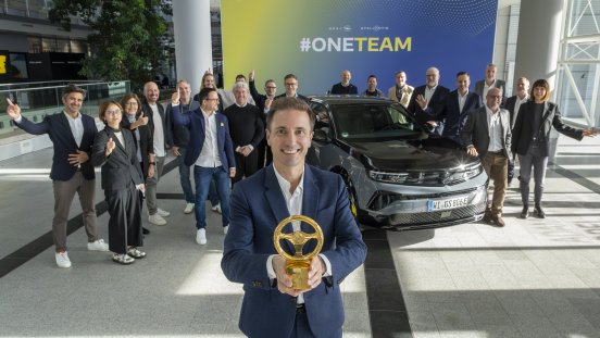 GSE-ErfolgNeuerOpelMokkaGSEgewinntdasGoldeneLenkrad2025 (1).jpg