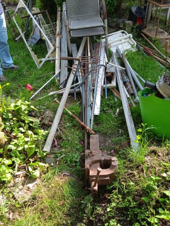 Schrottabholung für Gewerbe und Industrie.jpg