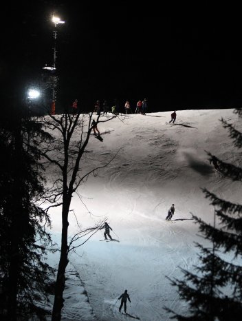 Nachtskifahren (c) Alpenbahnen Spitzingsee - Christina Pahnke[1].jpg