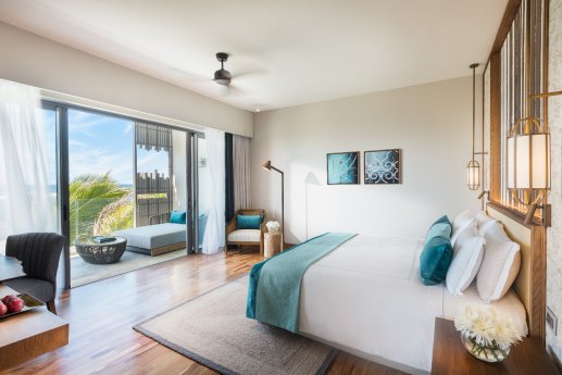 Anantara_Iko_Mauritius_Resort_Villas_Suite_mit_Meerblick_Schlafzimmer.jpg