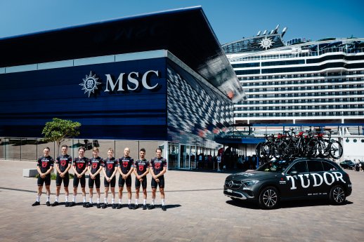 260703_tourdefrance_mscteampresentation_@tudorprocyclingteam_1.jpg