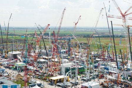 kranwald_bauma2010_web_23398348[1].jpg