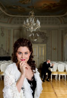 Don Pasquale_Promo_Premiere  8.2.14_Foto Kirsten Nijhof (2).JPG