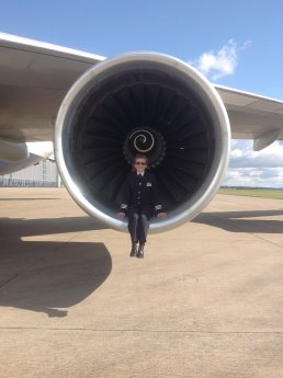 British Airways Pilotin und dreifach Mutter Alex Smith.JPG