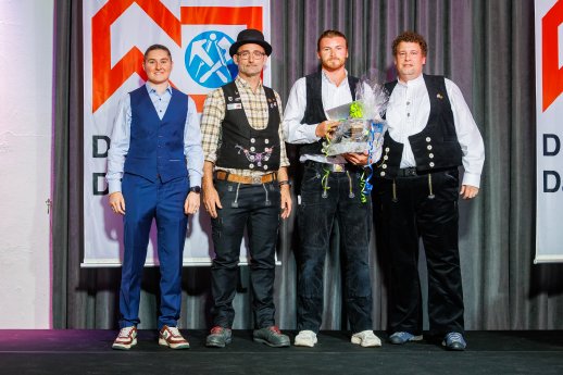 v.l.n.r.Lehrlingswartin Josephin Süßer, Schatzmeister Patrick Heinrich, Yannik Müller und LIM St.jpg