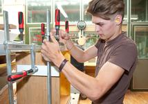 Immer mehr Abiturienten wählen eine Ausbildung im Handwerk