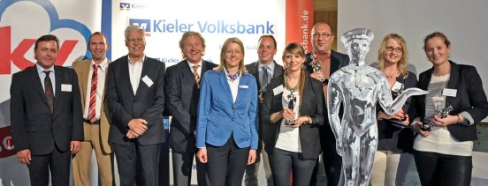 Service Award Kiel_gewinner_laudatoren.jpg