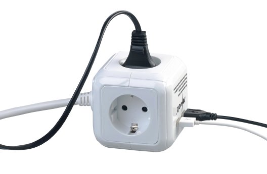 ZX-1724_09_revolt_4-fach-Steckdosen-Wuerfel_mit_2_USB-Ladeports.jpg