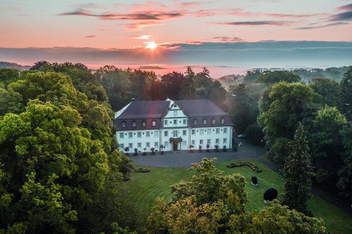 Wald & Schlosshotel Friedrichsruhe ©TMBW Black Forest Production GmbH (38).jpg