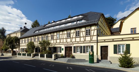 Stammhaus der Manufaktur Wendt & Kühn in Grünhainichen und Sitz der Wendt & Kühn-Welt_Bild-.jpg