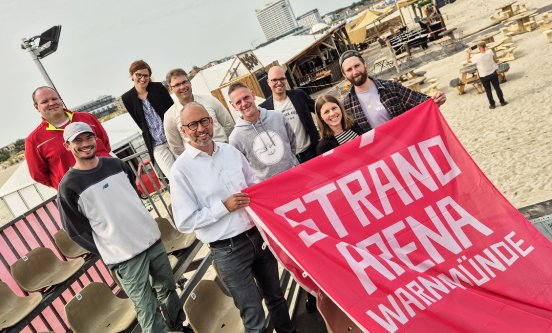 V.l._Lukas_Knaup__Erik_Gurzan__Mila_Zarkh__Matthias_Fromm__Ronny_Löwendei__Christoph_Krause.jpg