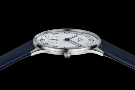 Eine Der Flachsten Handaufzugsuhren Der Welt Jean Marcel Montres Gmbh Pressemitteilung Lifepr