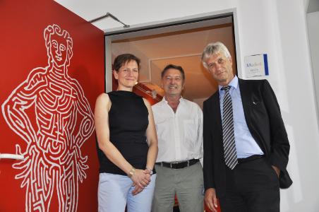 v.l.n.r: Rolf Brüggemann, Erste Bürgermeisterin Cobet und Bernhard Wehde im MuSeele