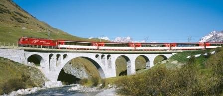 Matterhorn-Gotthard-Bahn_1.jpg