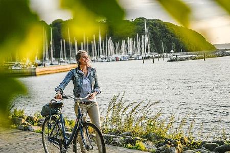 Der Ostsee-Holstein-Tourismus e.V. hat seine Radtouren neu thematisiert und als Tages- oder Halbtagsausflüge zusammengefasst. Copyright: www.ostsee-schleswig-holstein.de/ Oliver Franke
