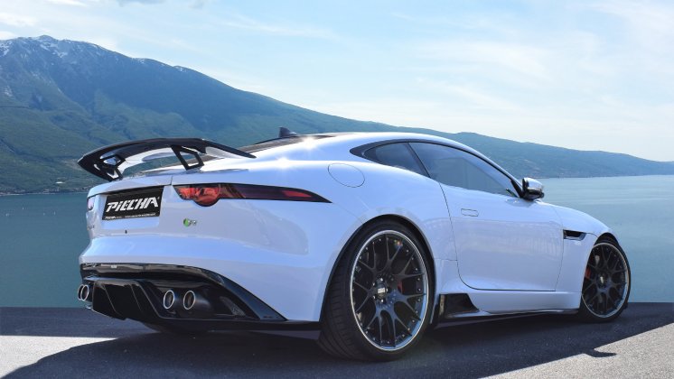 PIECHA-Jaguar-F-Type-Facelift-schraeg-hinten 1.jpg