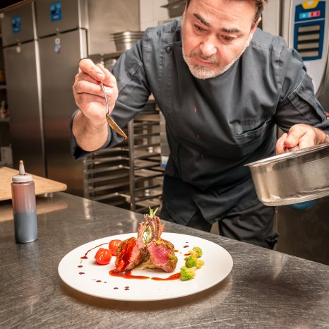 20_jahre_kuechenchef_vito_fusco_im_hotel_sinsheim_4.jpg