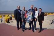 Die Nominierten vor dem Weltnaturerbe Wattenmeer