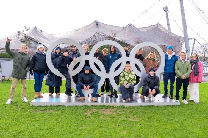 Junior Surfteam D und F Side On Production_FFSurf4.jpg