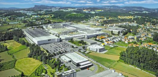 Luftaufnahme des Continental-Reifenwerks im portugiesischen Lousado