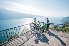Für Individualurlauber gibt es eine neue Tour rund um den Gardasee: vom bergigen Norden bis zum mediterranen Süden