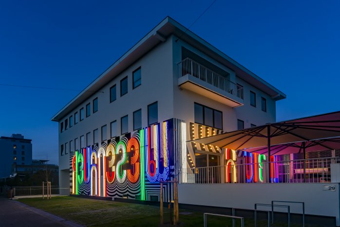 Knauf-Stuttgart-Restaurant-WDVS-Lichtkunst (2).jpg