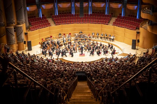 Guerzenich-Orchester_Koeln_2__c__Holger_Talinski.jpg