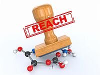 csm_Firefly_A_realistic_ball-and-stick_molecular_model__representing_a_polymer__is_being_crushed.jpg