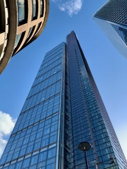 Salesforce Tower.jpg