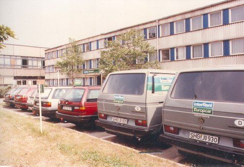 West-Autos in Ostdeutschland 1990.jpg