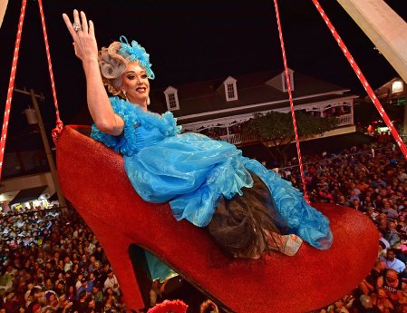 Drag Queen Sushi begrüßt das neue Jahr in Key West (c) Rob O'Neal.JPG