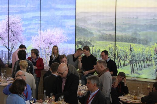 ProWein Gemeinschaftsstand Pfalz 2014 - Weinverkostung 2.jpg
