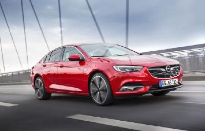 Auf der Überholspur: Für den neuen Insignia konnte Opel bereits mehr als 100.000 Bestellungen verzeichnen (Bild: Insignia Grand Sport)