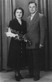 Hochzeitsfoto_1953.jpg