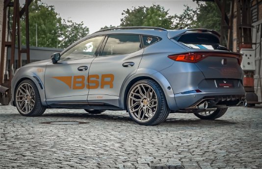 JMS Shooting RS6 undTuning Livestream 2022 - Cupra Formentor BSR - Alexander Stobinski Cupr.jpg