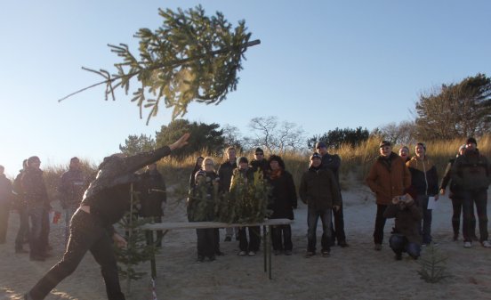 2013 Warm Up zum Weihanchtsbaumweitwurf in Karlshagen.JPG