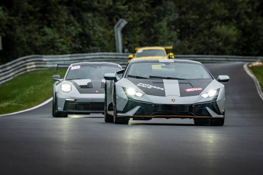 Bridgestone unterstützt sport auto Perfektionstraining auf der Nürburgring Nordschleife. ©Dino E.jpg