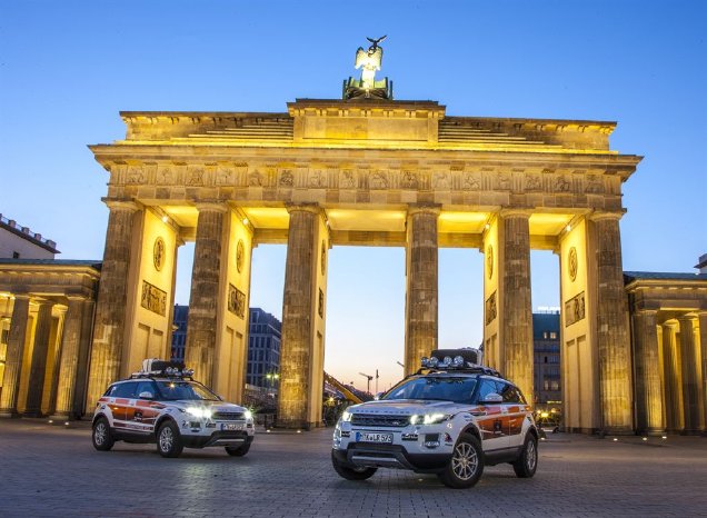 Range_Rover_Evoque_Brandenburger_Tor.jpg