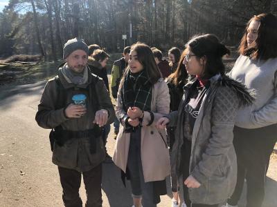 Kameramann Dennis Steib bei der Regiebesprechung 24.02, Foto: Carmen Werthmüller-Ortiz, SMOG