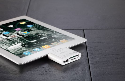 HZ-1997_2_Callstel_5in1-Speicheradapter_fuer_iPad.jpg