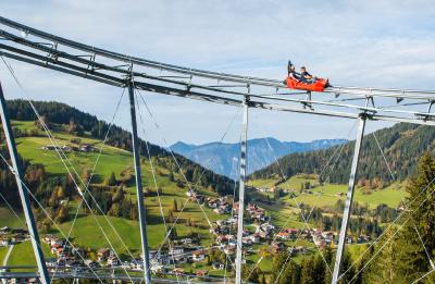 Der Drachenflitzer, die modernste und sicherste Sommerrodelbahn auch Alpine Coaster genannt