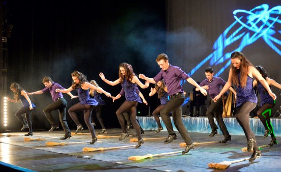 Danceperados-of-Ireland-an-authentic-show-of-Irish-music-song-and-dance-Foto-Brushdance-1.jpg