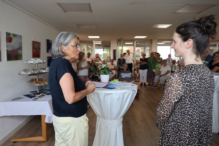 HJW Vernissage Reichle und Karker im Gespräch.JPG
